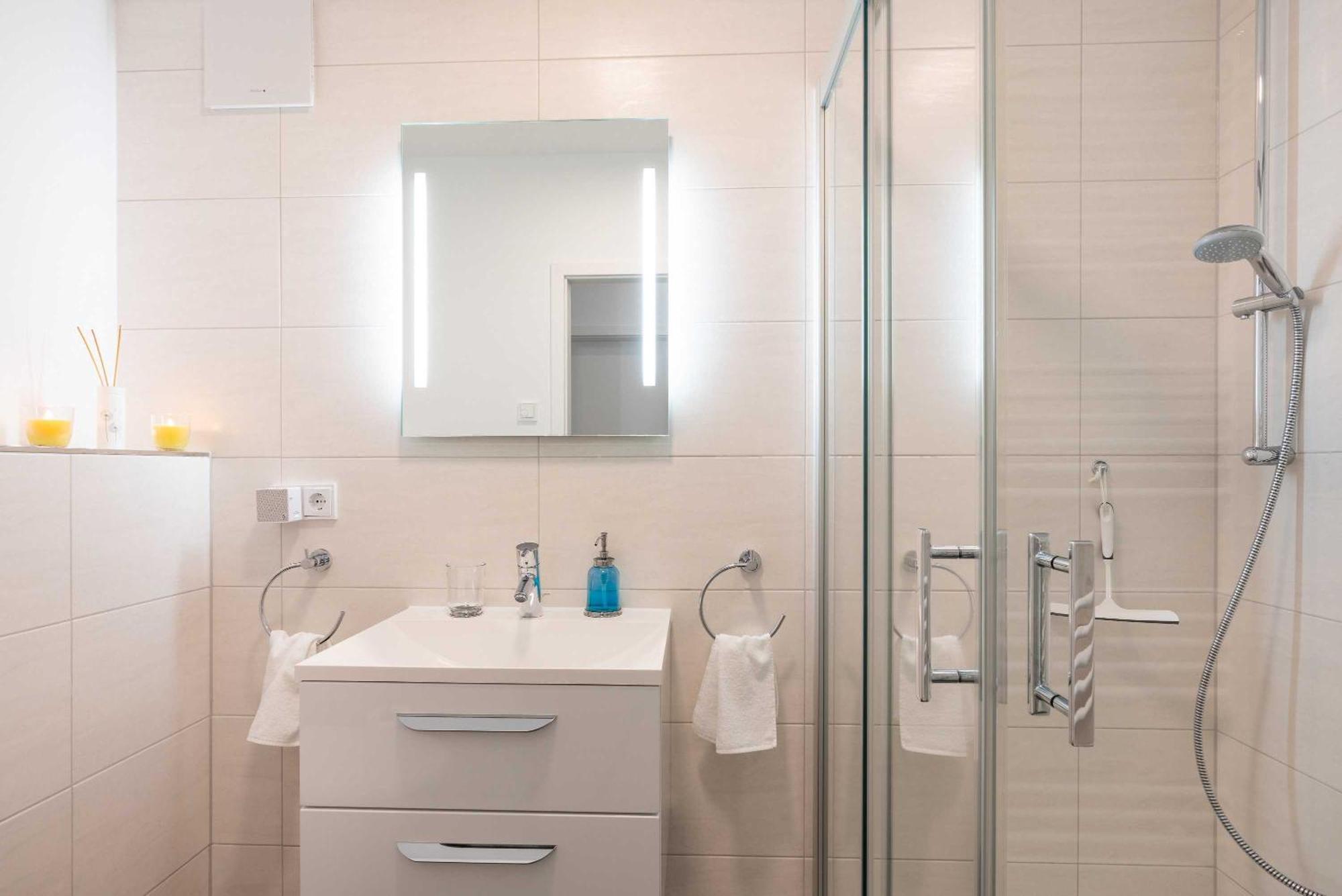 Appartement "Diamant" Mit Penthouseflair - Oase Am Haff Garz  객실 사진