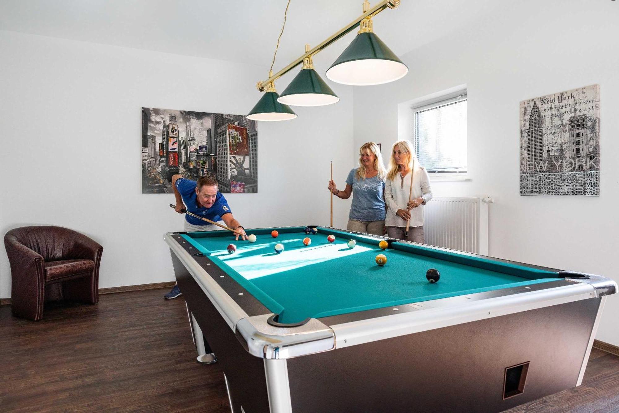 Appartement "Diamant" Mit Penthouseflair - Oase Am Haff Garz  객실 사진